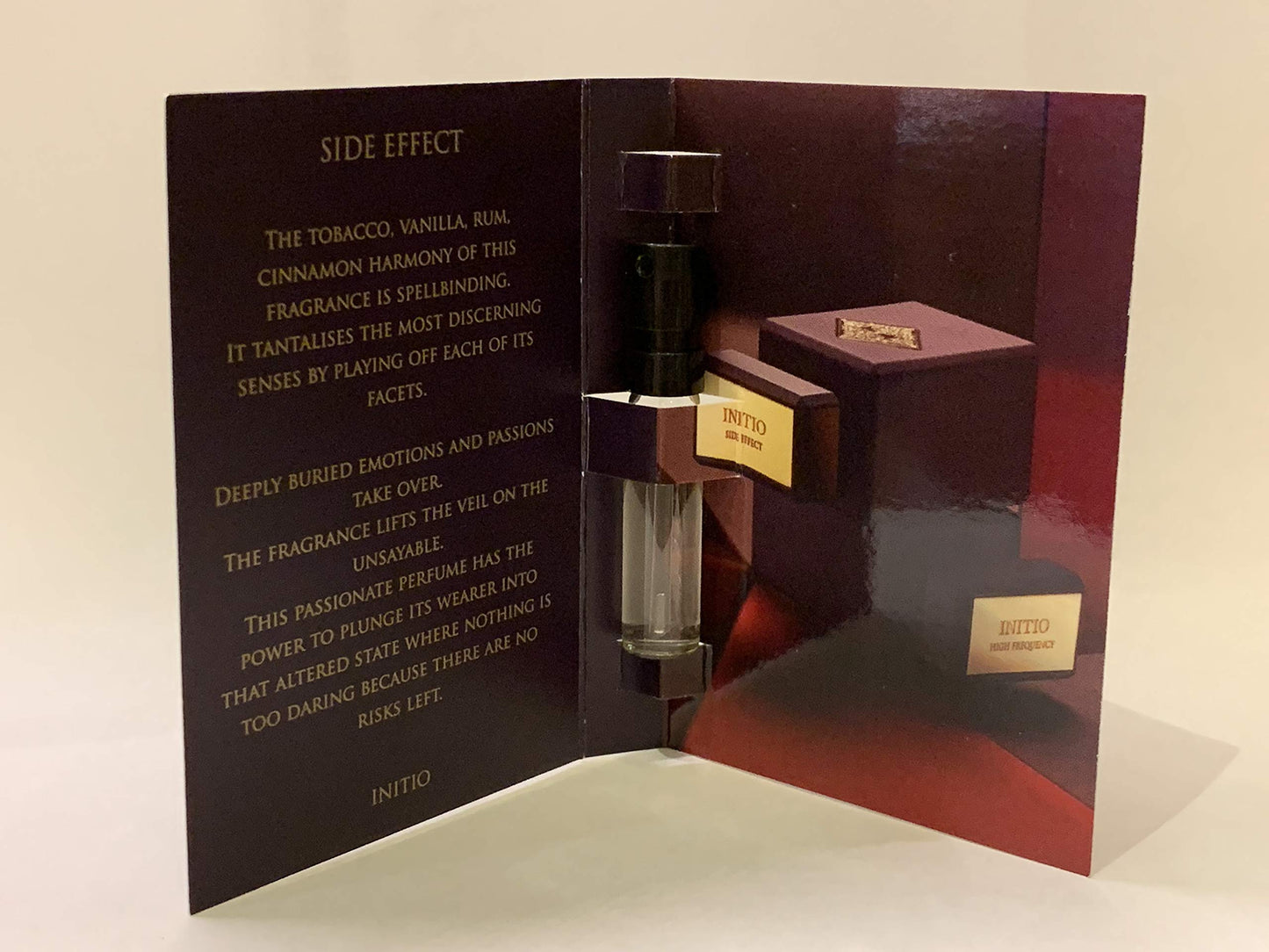 Initio Side Effect 1,5 ml/0,05 fl. oz. virallinen campioni di profumo