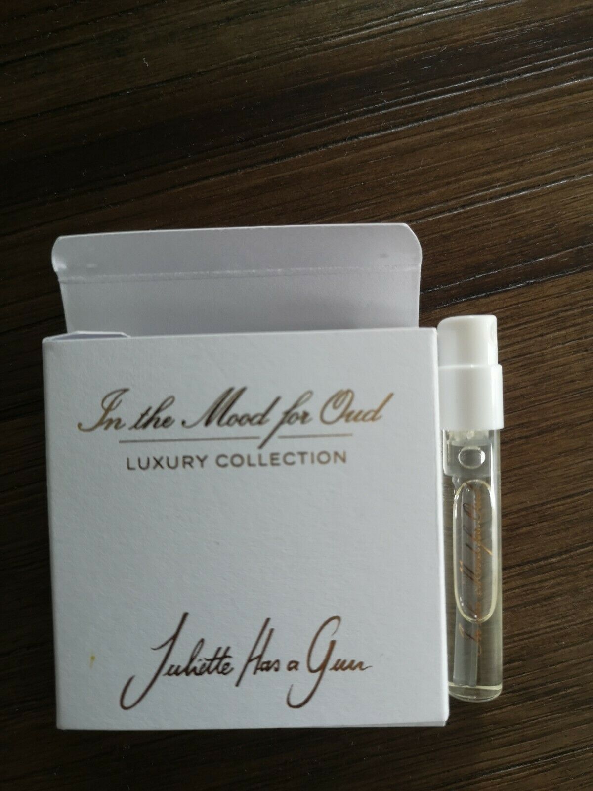 Juliette Has a Gun In the Mood for Oud 1,7 ml 0,05 fl. oz. oficjalna campioni di profumo